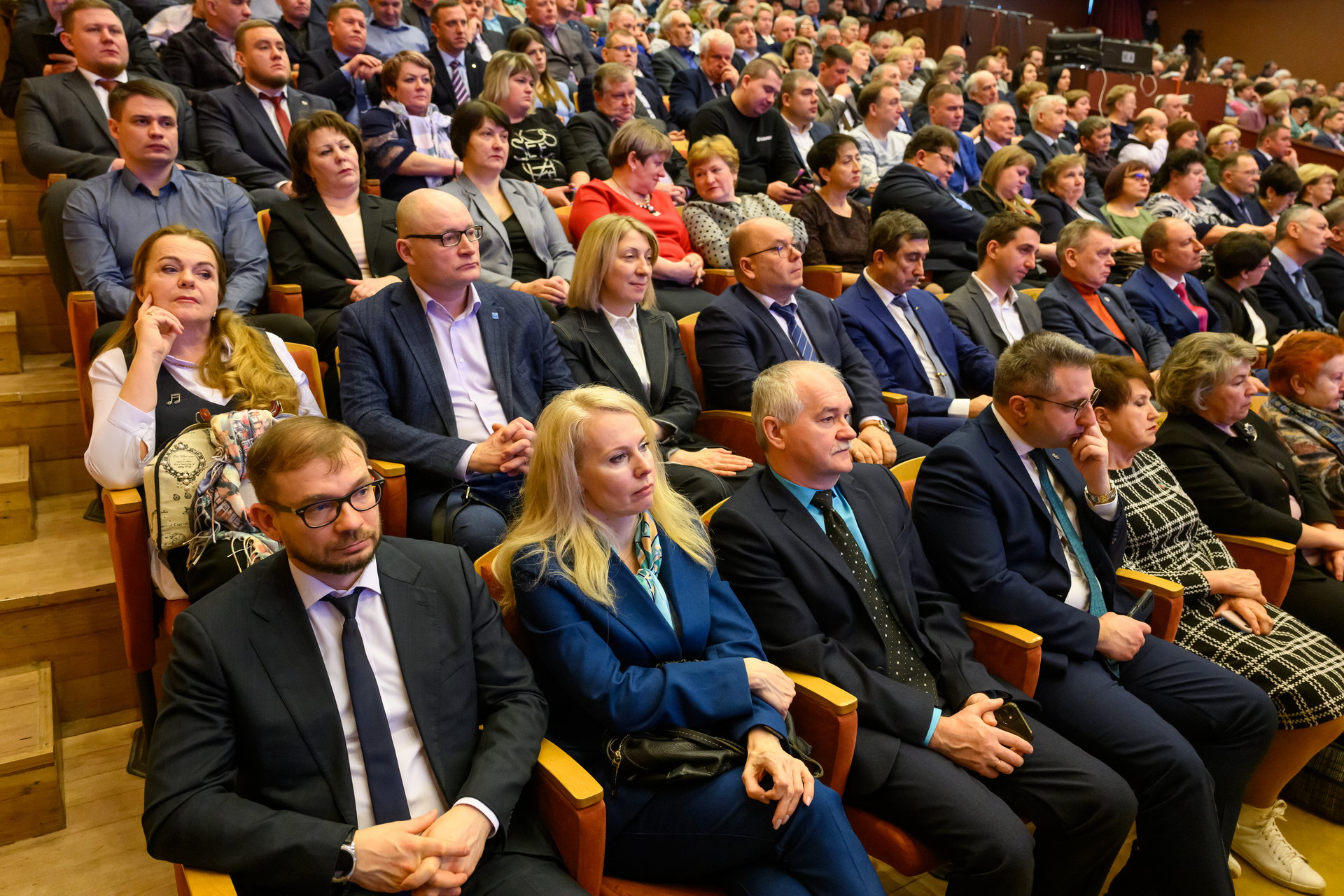 Владислав Шапша выступил с отчётом перед жителями и депутатами о работе правительства Калужской области в 2023 году.
